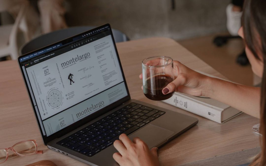 La Pausa Creadora: Por qué el Diseño y el Café Especial son el Combustible de la Creatividad